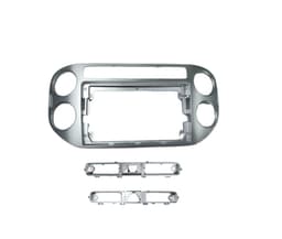 MOLDURA 9" VW TIGUAN 2009 - 2011 COM BOTAO DE ALERTA TRIANGULAR 27MM PRATA AIKON